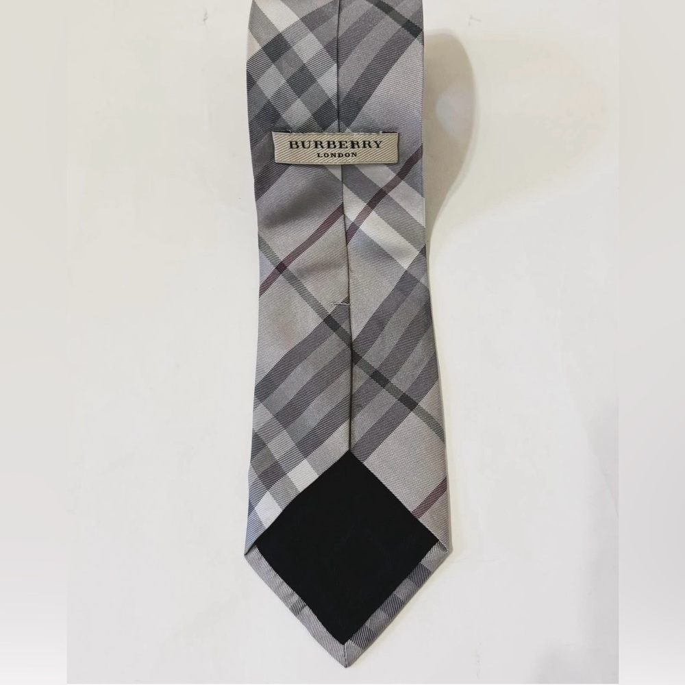 Burberry Classic Gray Check Tie mint